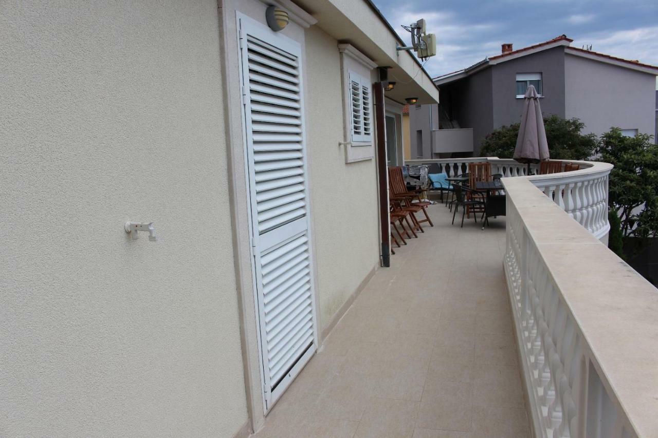 Villa Lizzi Trogir Exterior foto